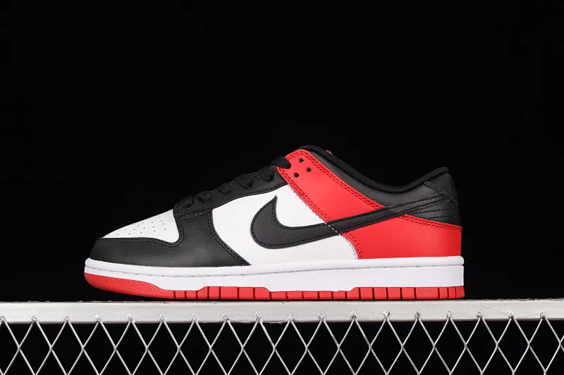 All Categories Nk SB Dunk Series Nk SB Dunk Low Low-top sneakers Nk SB Dunk Low "Black/Red" Black and red toes Couple model SB smashed backboard low-top sneakers DO7412-221